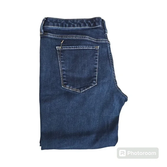 Mossimo Women's Mid Rise Straight Dark Wash Crop Raw Hem Size 12 34X23 - Picture 3 of 12